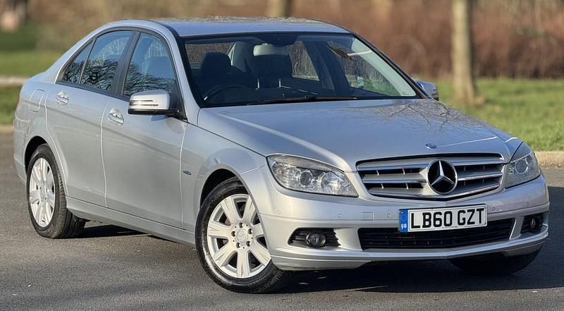 Used Mercedes C200 Executive 136 HP (100 kW) 2011 Silver Sedan