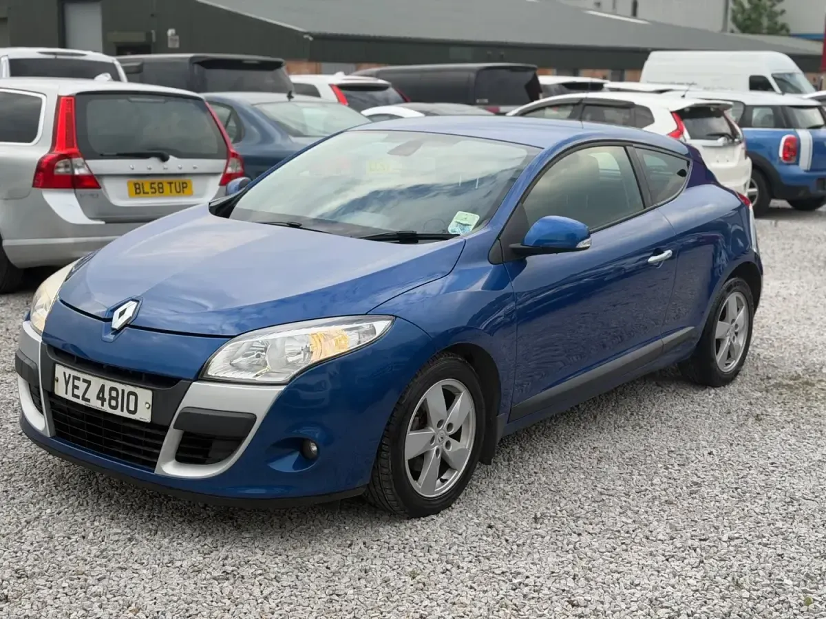 Używany Renault Mégane Coupé Dynamique 2009 Niebieski Coupe