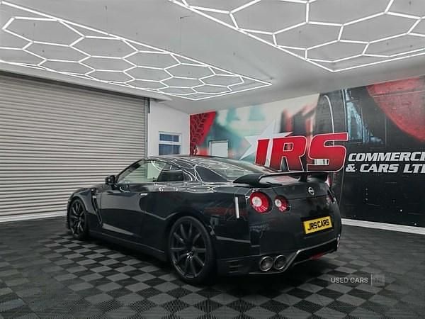 Used Nissan GT-R Premium Edition 550 HP (404 kW) 2013 Black Coupe
