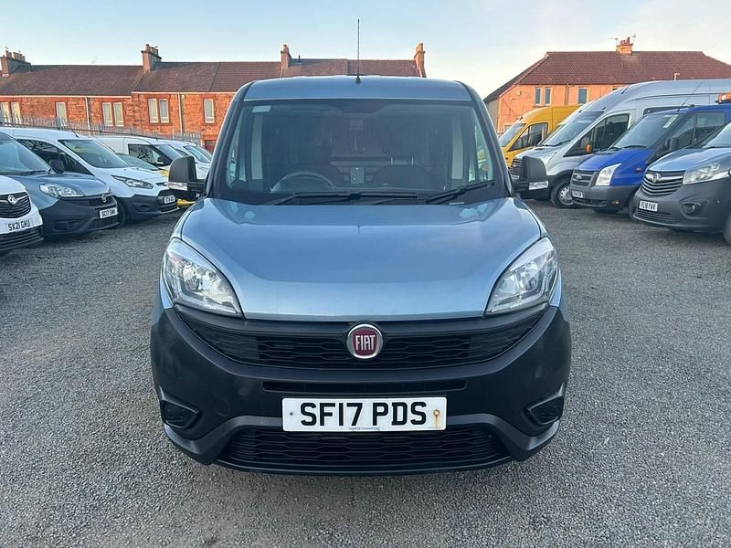 Blue Used 2017 Fiat Doblò MPV | £3,975 (Fair price) - Image 1/4