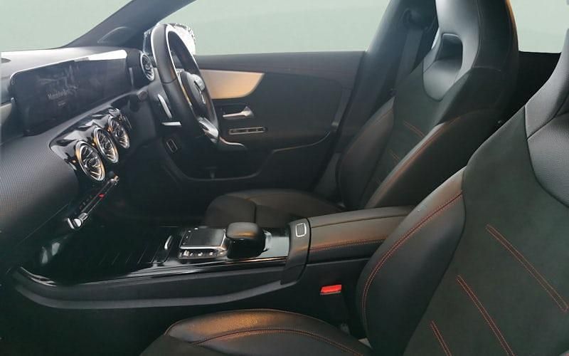 Used Mercedes CLA200 Executive 163 HP (119 kW) 2022 Sedan