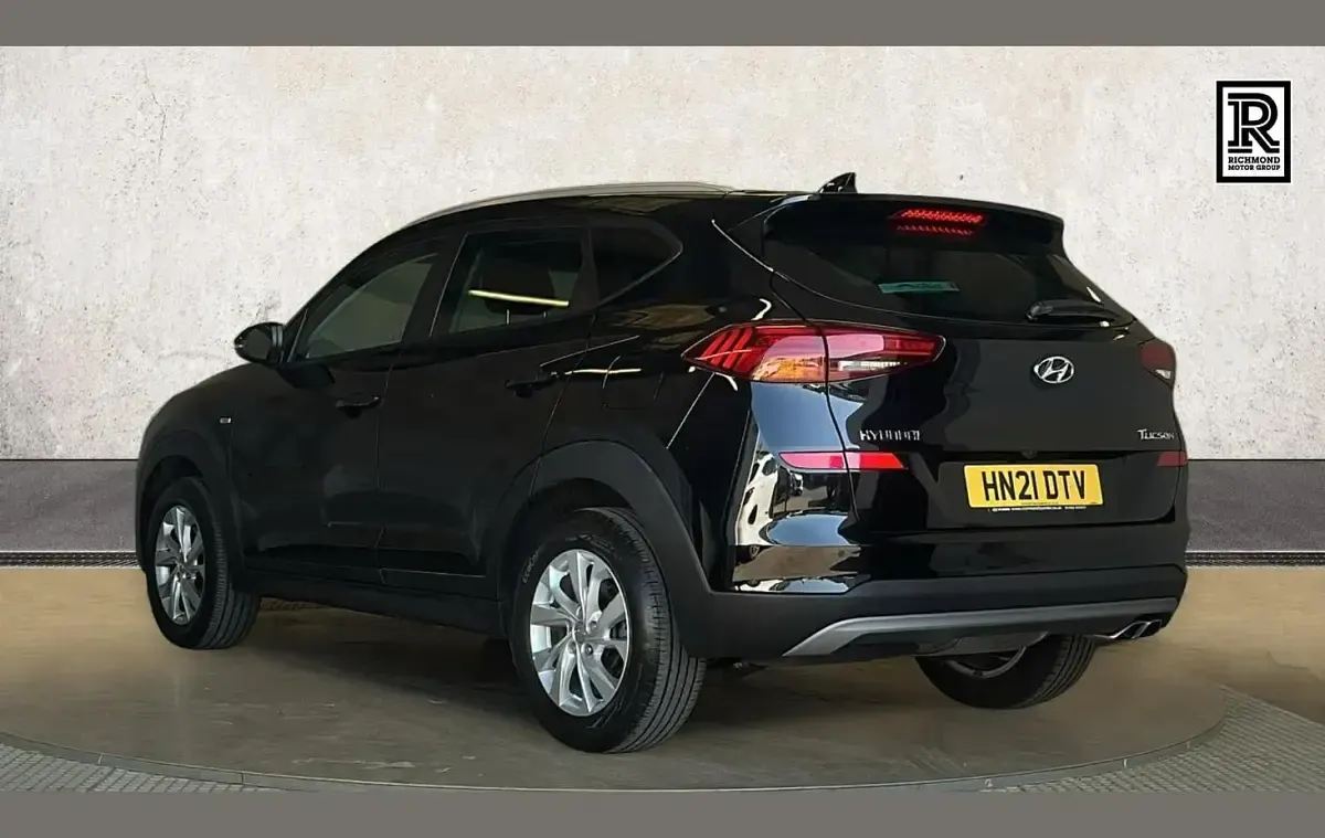 Used Hyundai Tucson SE 116 HP (85 kW) 2021 Black SUV