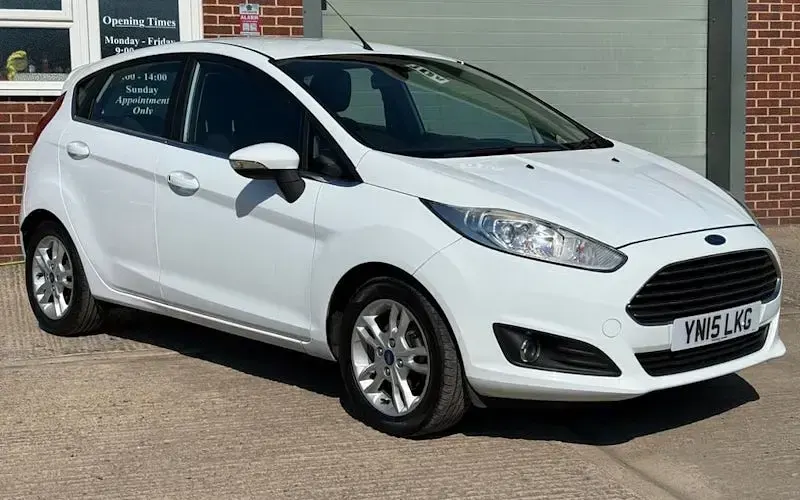 Used Ford Fiesta Zetec 75 HP (55 kW) 2017 Hatchback