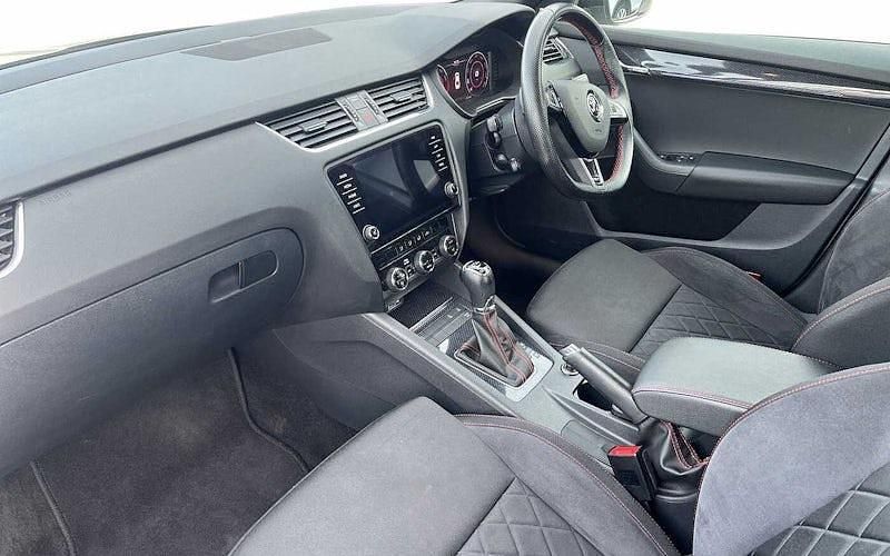 Used Skoda Octavia vRS 245 HP (180 kW) 2018 Hatchback