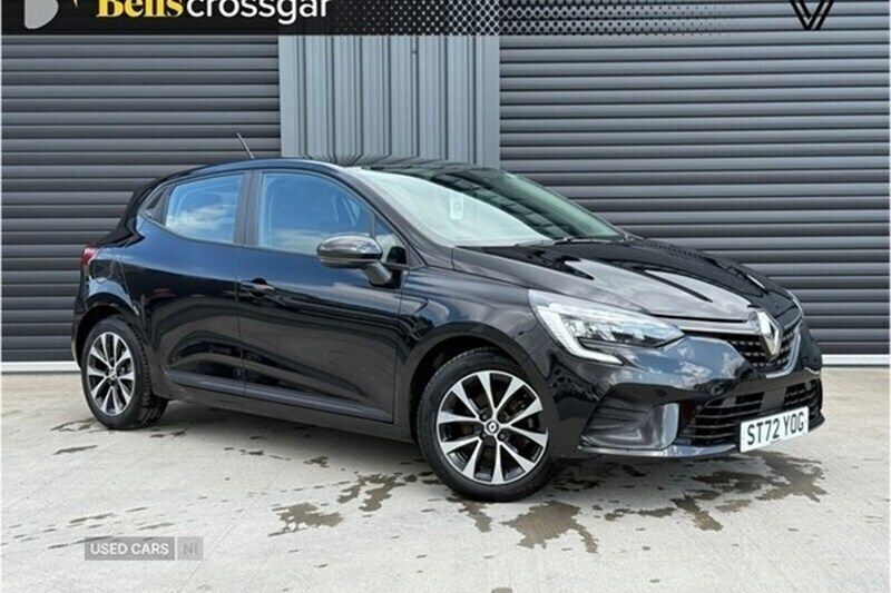 Black Used 2023 Renault Clio V Evolution Hatchback | £15,250 (Good price) - Image 1/1