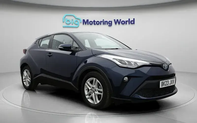 Used Toyota C-HR 122 HP (89 kW) 2023 Blue SUV