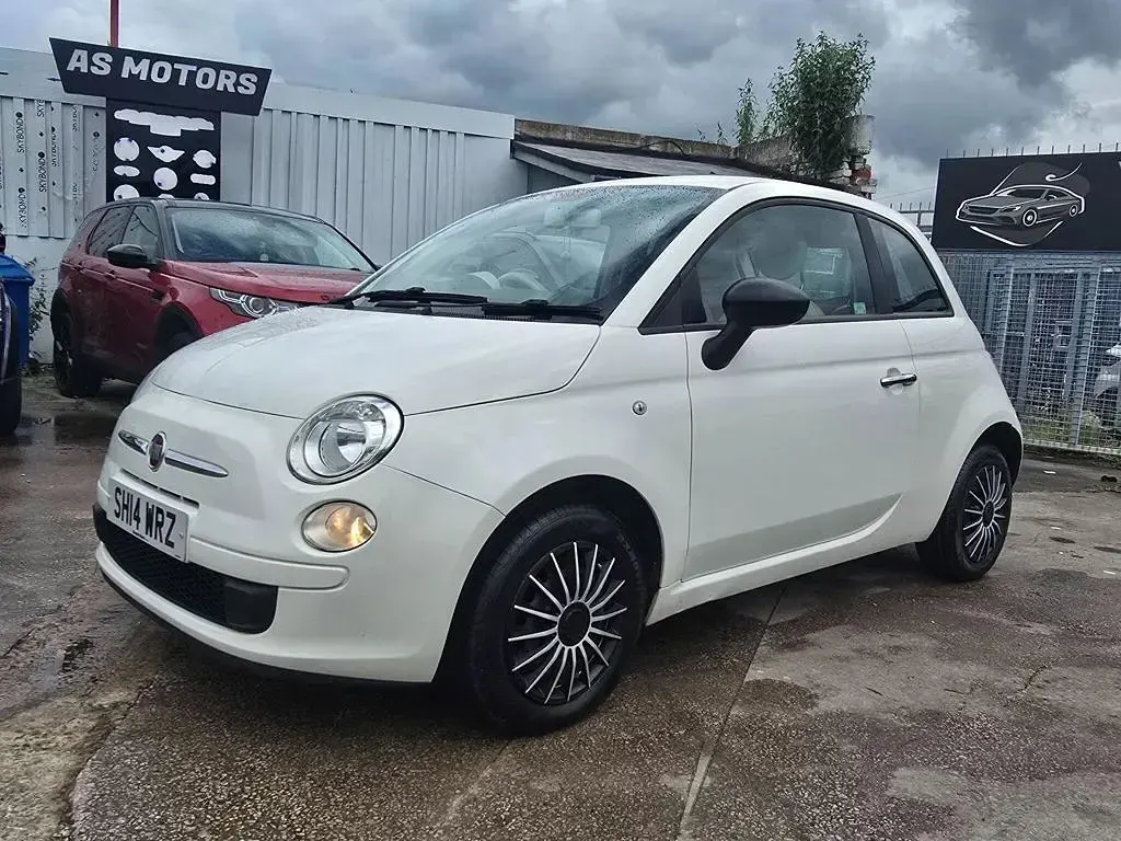Used Fiat 500 Pop 69 HP (50 kW) 2014 White Hatchback