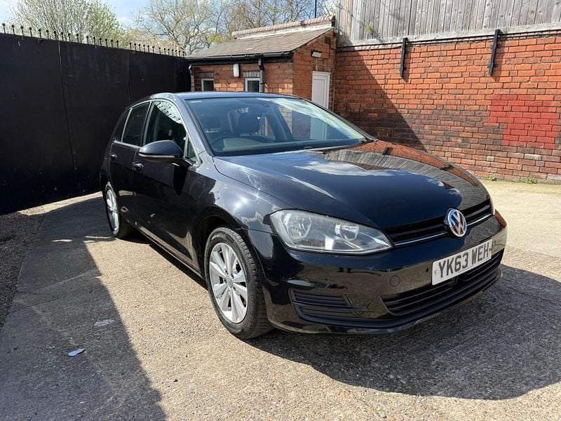 Used VW Golf VII SE 105 HP (77 kW) 2013 Black Hatchback