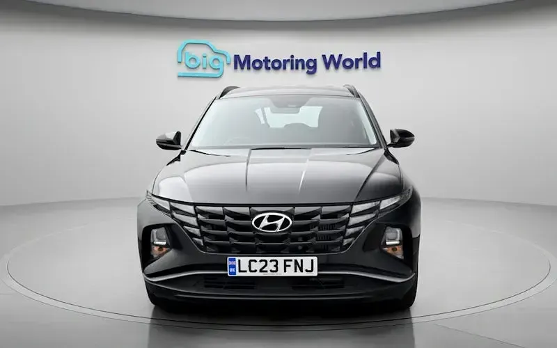 Używany Hyundai Tucson SE 180 KM (132 kW) 2023 Czarny SUV