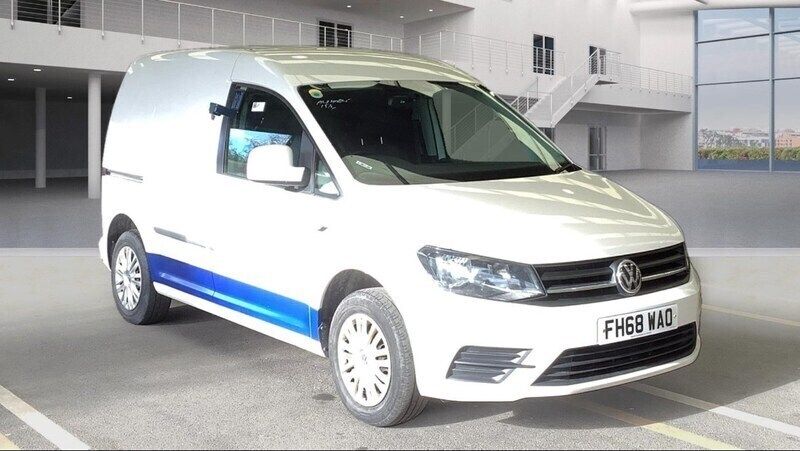 White Used 2019 VW Caddy Trendline MPV | £7,250 (A bit pricey) - Image 1/4
