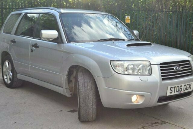 Begagnad Subaru Forester 2006 SUV