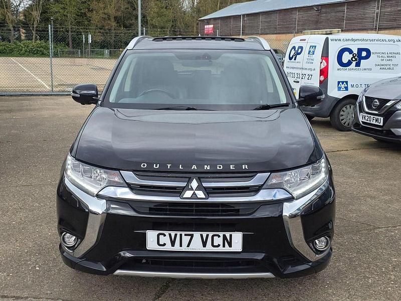 Used Mitsubishi Outlander P-HEV 2017 Black SUV