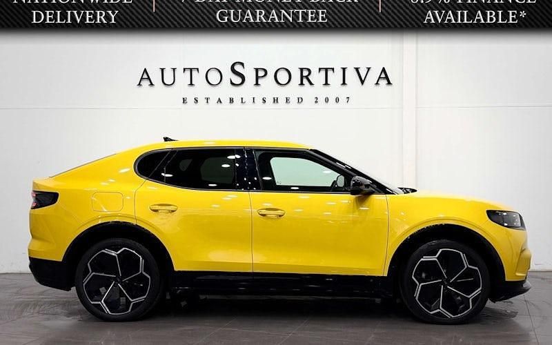 Used Ford Capri Premium 250 kW (340 HP) 2024 Yellow SUV