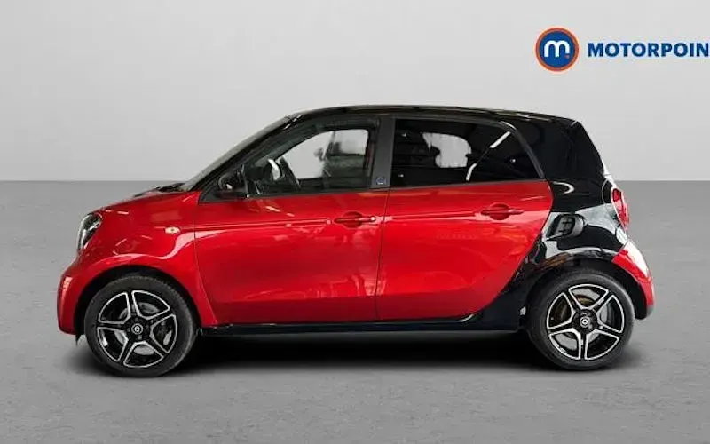 Used Smart ForFour Electric Drive Premium 60 kW (82 HP) 2022 Red Hatchback