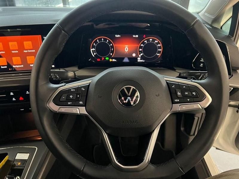 Used VW Golf VII Style 150 HP (110 kW) 2021 White Hatchback