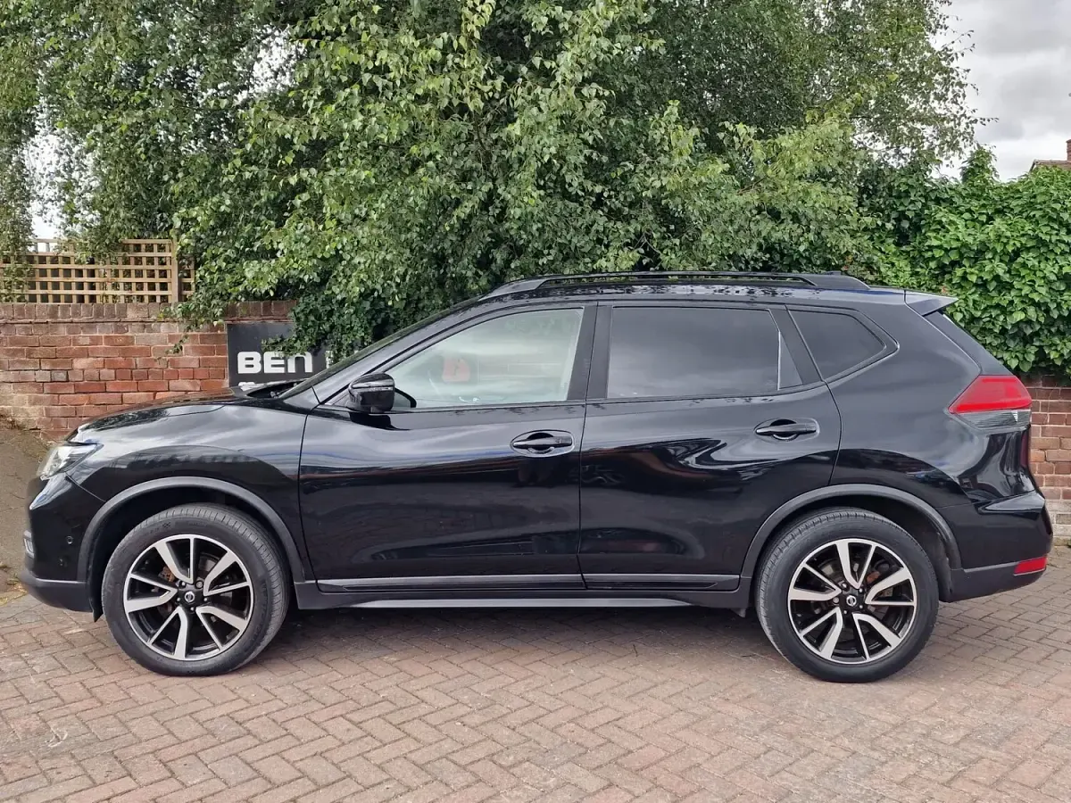Used Nissan X-Trail Tekna 130 HP (95 kW) 2018 Black SUV