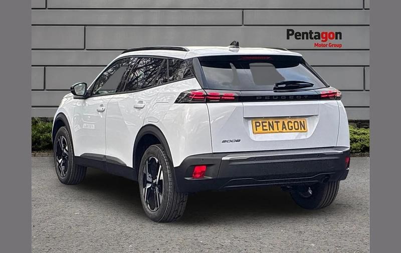 New Peugeot 2008 Allure 99 HP (72 kW) 2026 White SUV