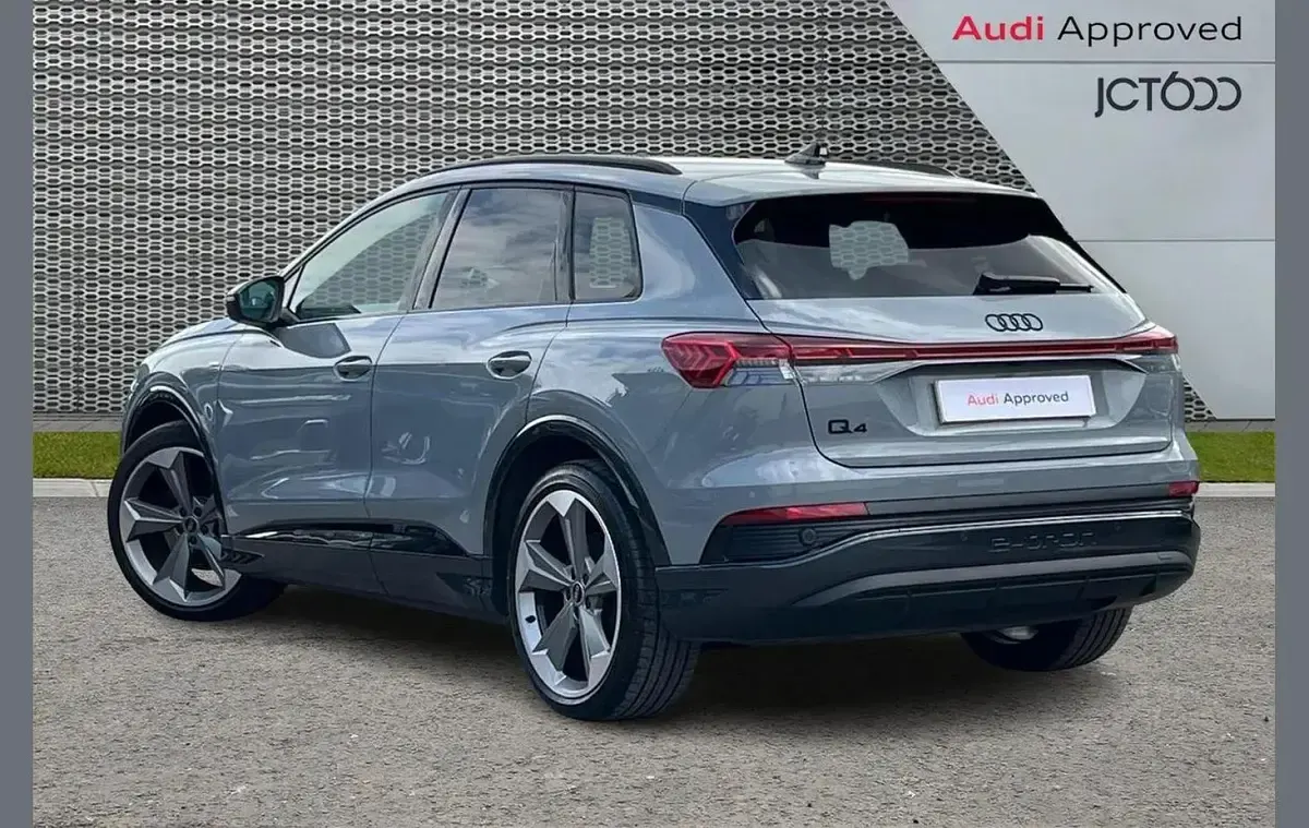 Used Audi Q4 e-tron Black Edition 206 kW (281 HP) 2024 Grey SUV