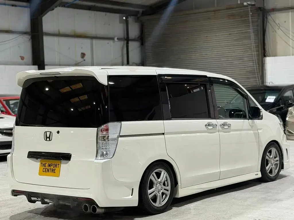 Used Honda Stepwgn 2011 White MPV