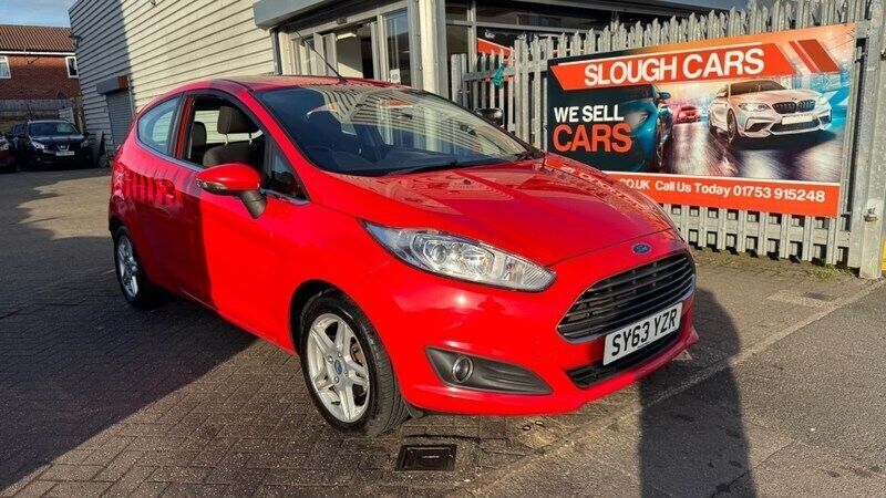 Red Used 2014 Ford Fiesta Zetec Hatchback | £2,395 (Good price) - Image 1/4