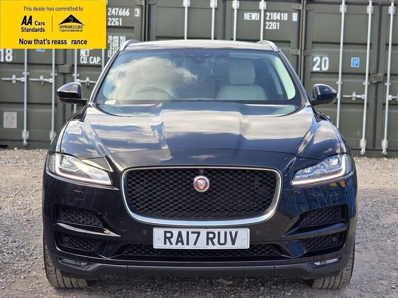Used Jaguar F-Pace Portfolio 180 HP (132 kW) 2017 Black SUV