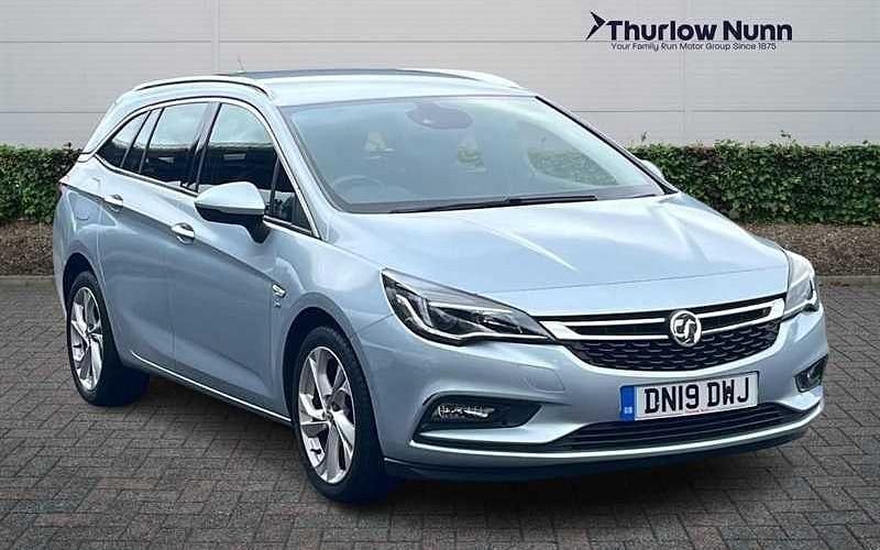 Used Vauxhall Astra SRi 150 HP (110 kW) 2019 Silver Estate