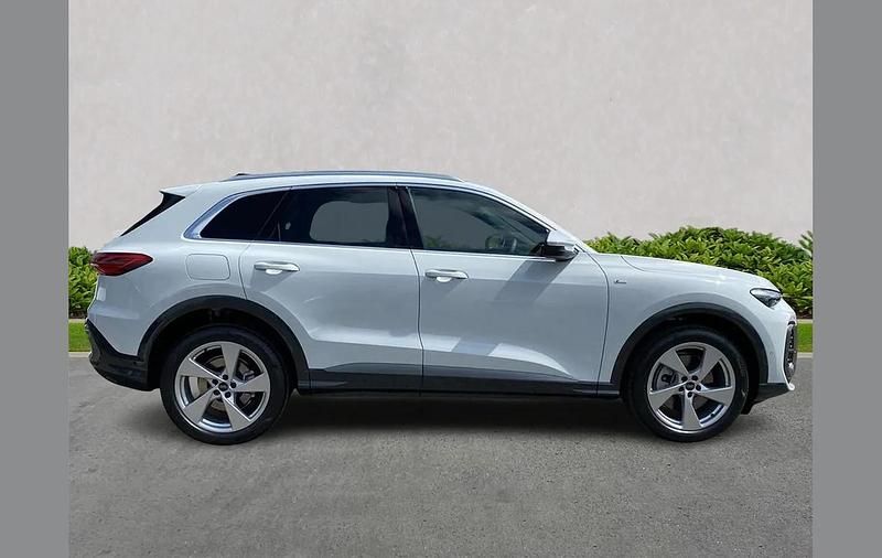 Used Audi Q5 S-Line 200 HP (147 kW) 2024 Other SUV