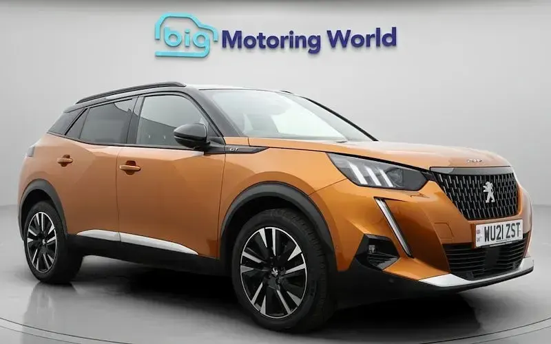 Used Peugeot 2008 Premium 155 HP (114 kW) 2021 SUV