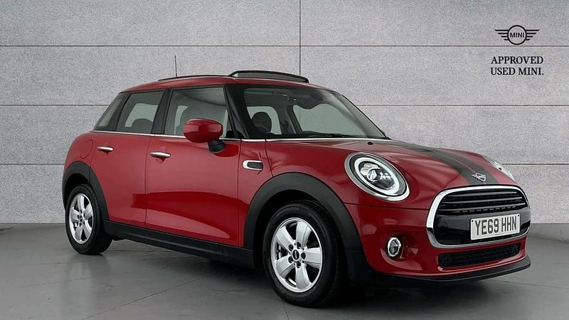 Red Used 2019 Mini Cooper Classic Hatchback | £13,752 (Good price) - Image 1/4