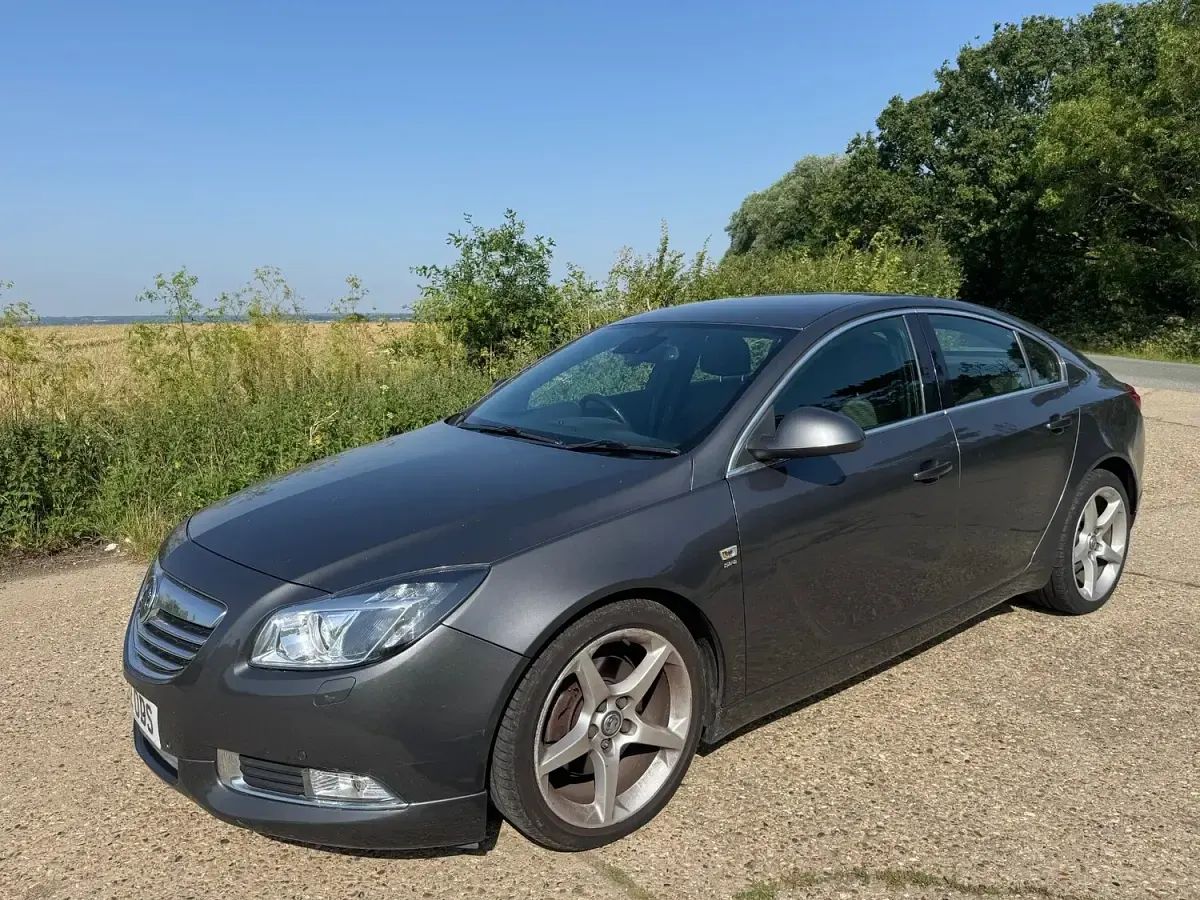 Used Vauxhall Insignia SRi 160 HP (117 kW) 2012 Grey Hatchback
