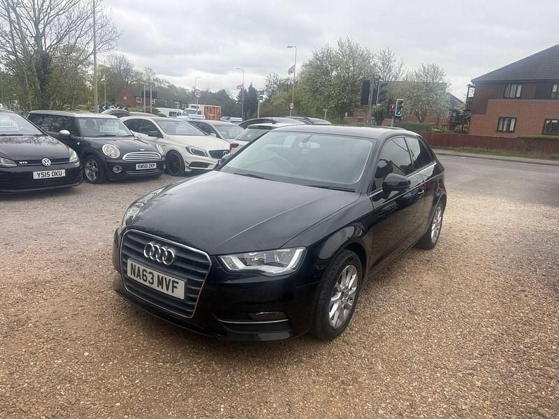 Used Audi A3 Advanced 105 HP (77 kW) 2013 Black Hatchback