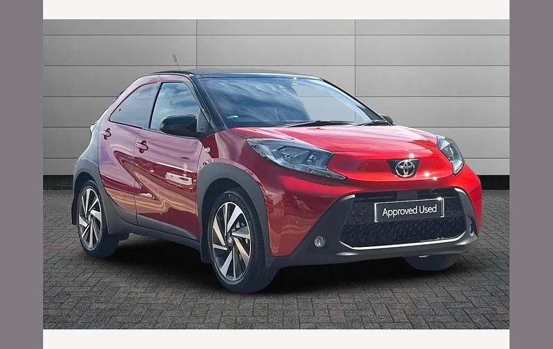Red Used 2025 Toyota Aygo Hatchback | £15,495 (Fair price) - Image 1/2