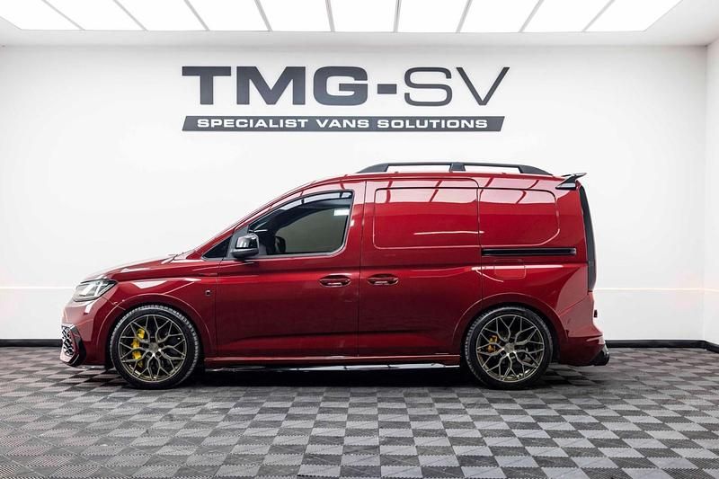 Used VW Caddy Pro 122 HP (89 kW) 2024 Red MPV