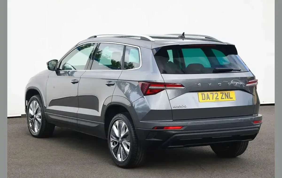 Used Skoda Karoq SE L 150 HP (110 kW) 2022 Graphite grey metallic SUV
