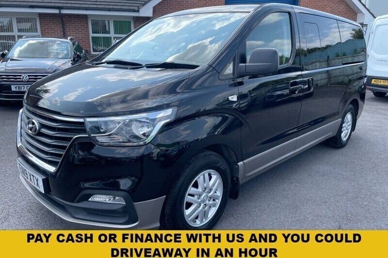 Black Used 2019 Hyundai I800 SE MPV | £12,495 (Good price) - Image 1/1