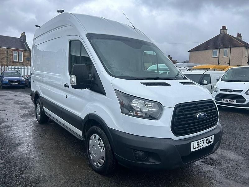 Used Ford Transit 130 HP (95 kW) 2018 White Estate