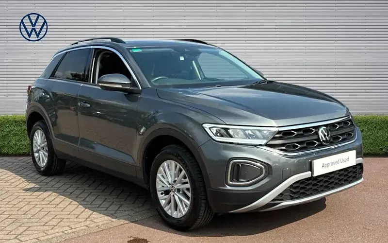 Used VW T-Roc Life 150 HP (110 kW) 2025 SUV