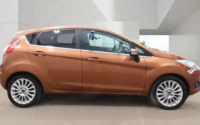 Used Ford Fiesta Titanium 105 HP (77 kW) 2015 Hatchback