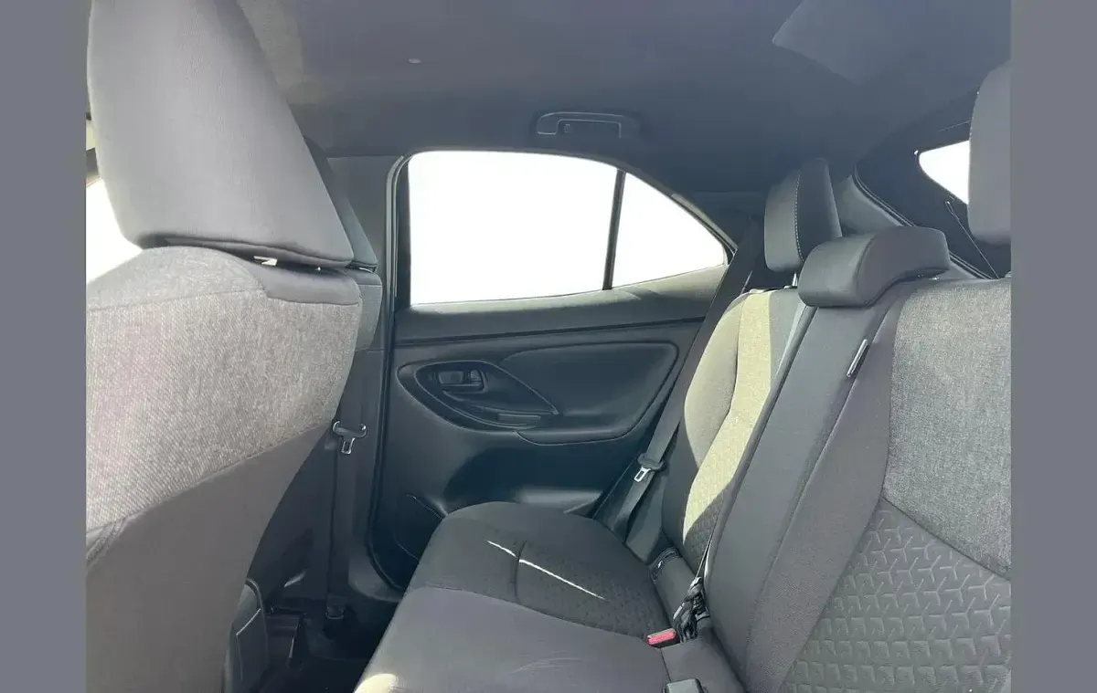 Used Toyota Yaris Cross Design 113 HP (83 kW) 2023 Black SUV