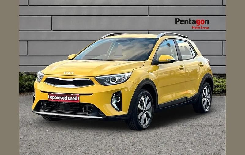 Used Kia Stonic 99 HP (72 kW) 2022 Yellow SUV