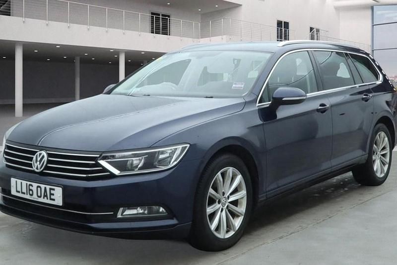 Used VW Passat Business 150 HP (110 kW) 2016 Blue Estate