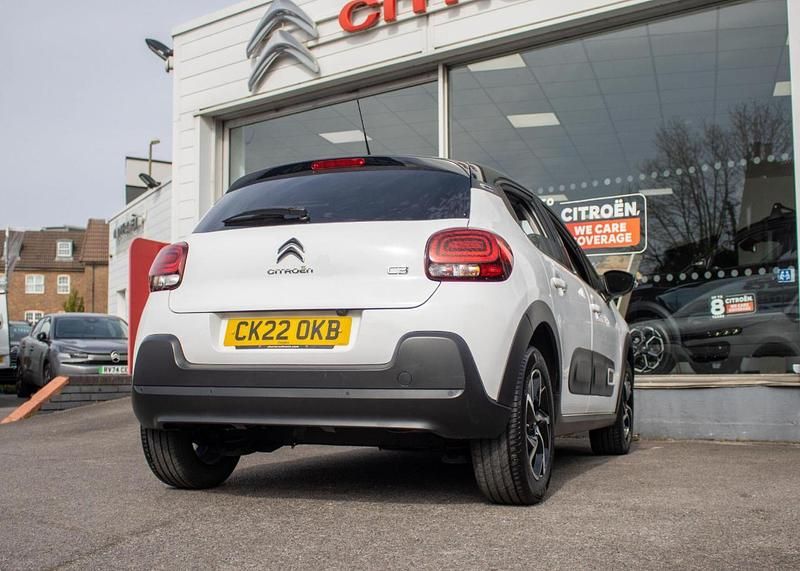 Begagnad Citroën C3 PureTech 82 HK (60 kW) 2022 Vit Halvkombi