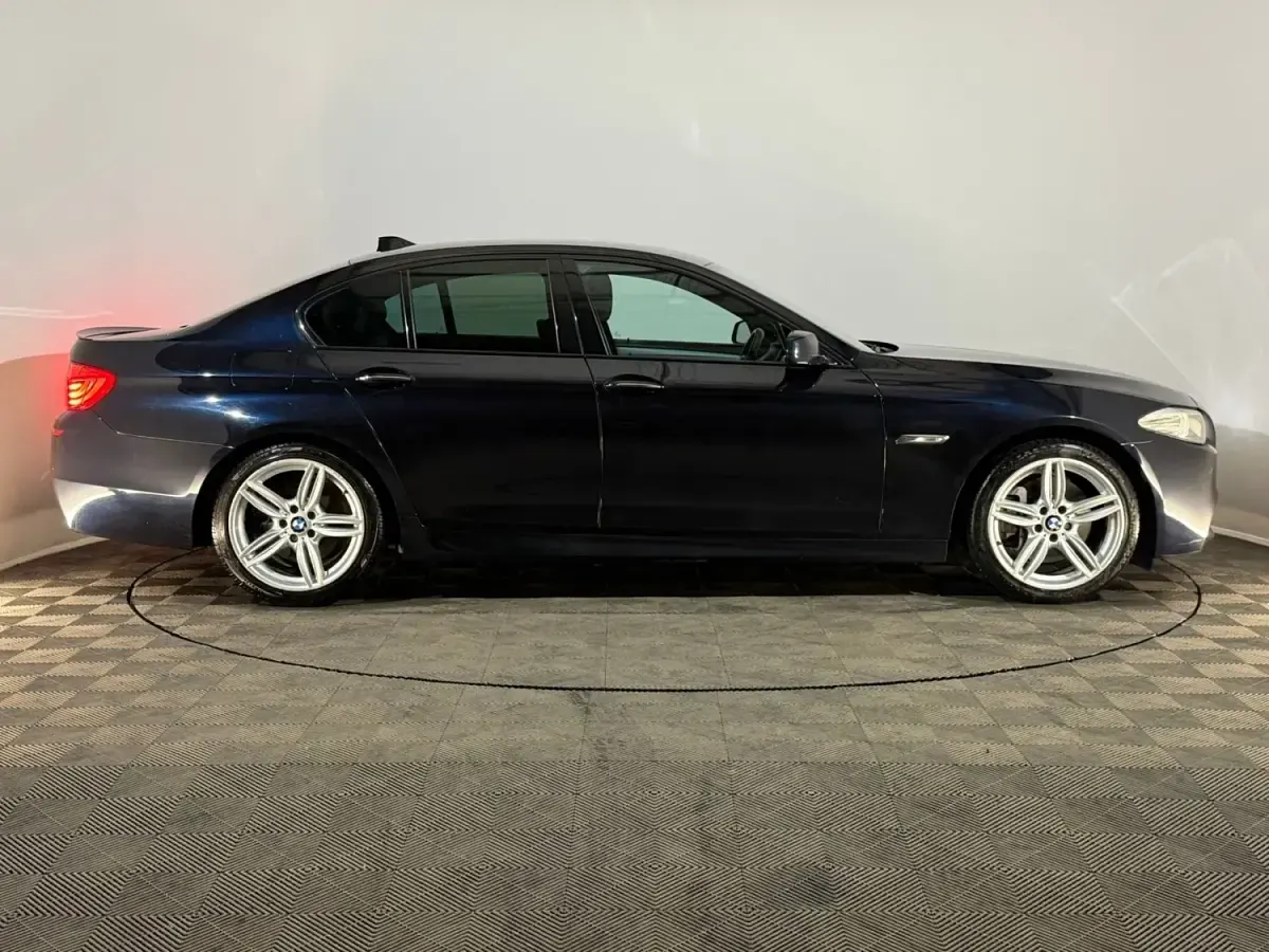 Usado BMW 525 M Sport 215 CV (158 kW) 2011 Negro Berlina