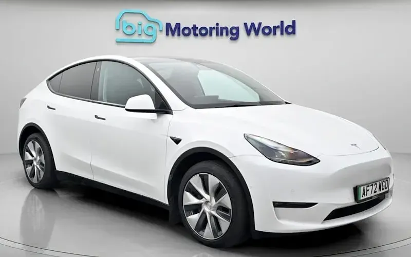 Used Tesla Model Y Long Range AWD 378 kW (514 HP) 2022 SUV