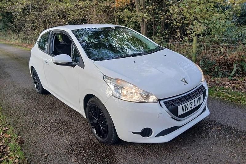 Used 2013 Peugeot 208 Access Hatchback | £2,495 (Super price) - Image 1/1