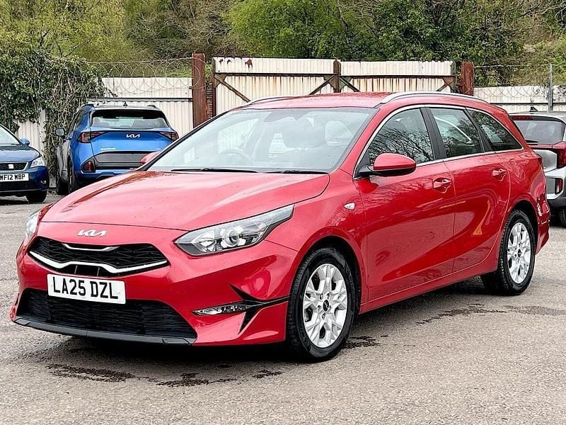 Used Kia Ceed Sportswagon 138 HP (101 kW) 2025 Red Estate