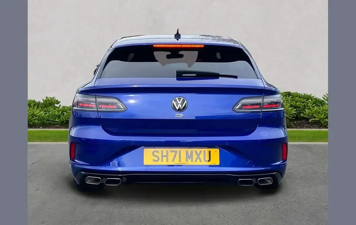 Used VW Arteon R 320 HP (235 kW) 2021 Blue Estate