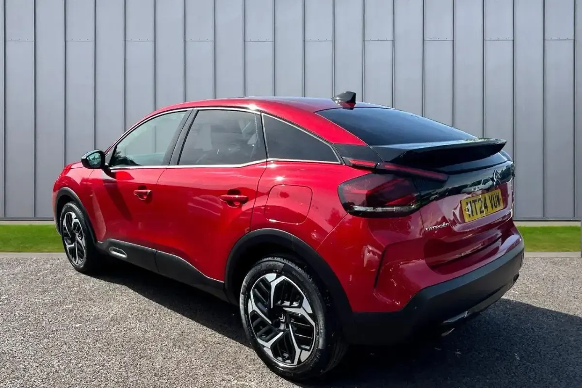Usado Citroën C4 PureTech 127 HP (93 kW) 2024 Vermelho SUV