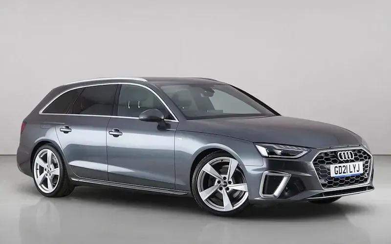 Used Audi A4 S-Line 163 HP (119 kW) 2021 Estate