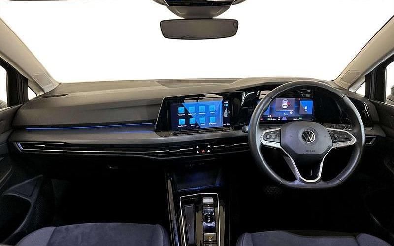 Used VW Golf VIII Style 204 HP (150 kW) 2024 Hatchback